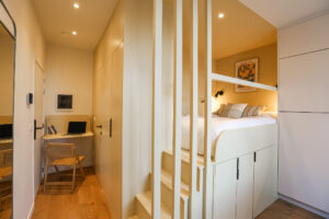 Studio for rent in Brussels for femxible term